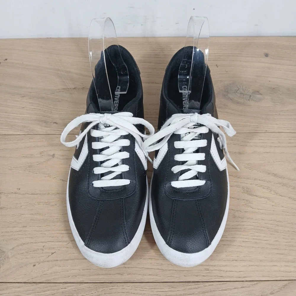 Converse Sneakers Junior US 6 Black White Leather Low Top Retro Skate Streetwear